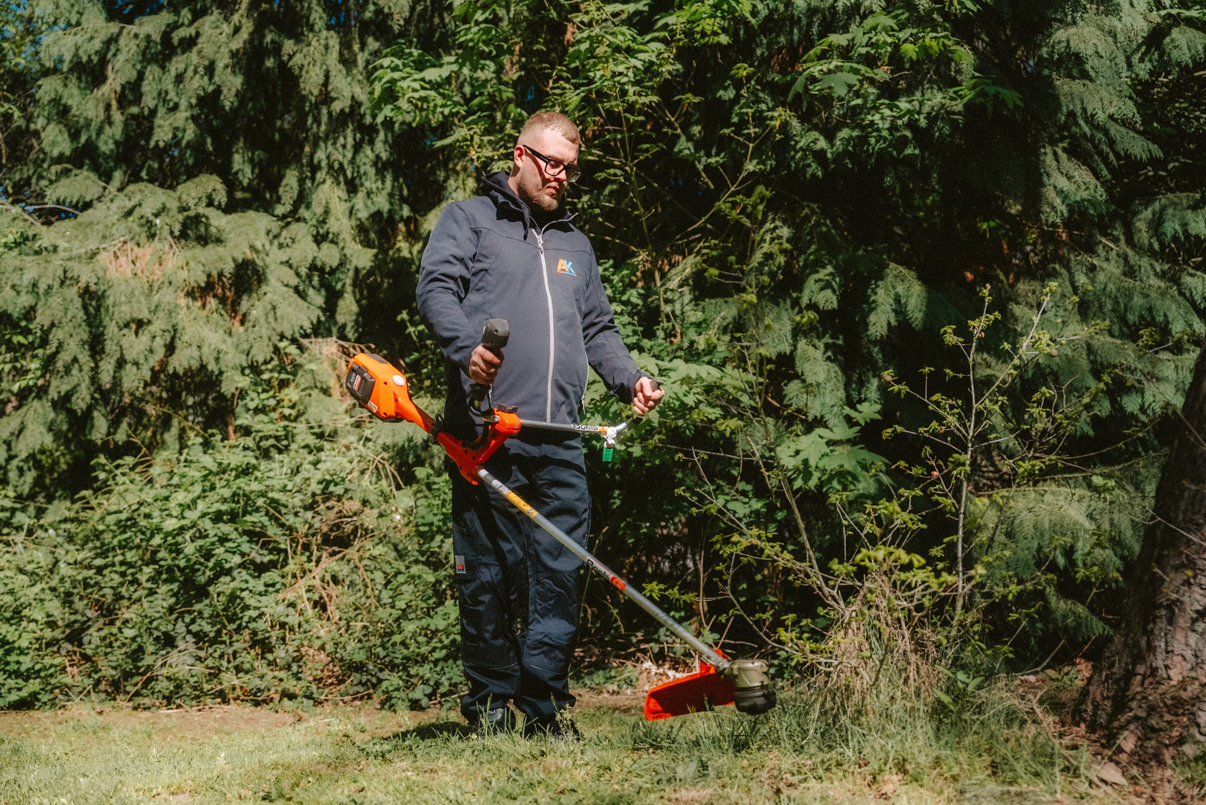 Rasen mähen – typischer Einsatz (Symbolbild)